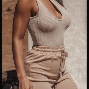 Taupe Jediah Keyhole bodysuit